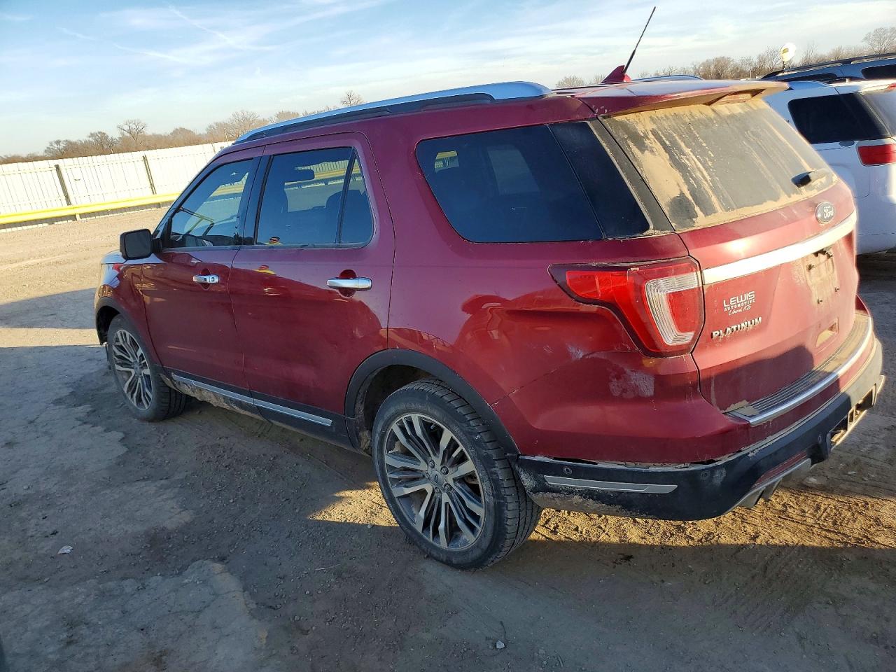 2018 FORD EXPLORER PLATINUM photo 2