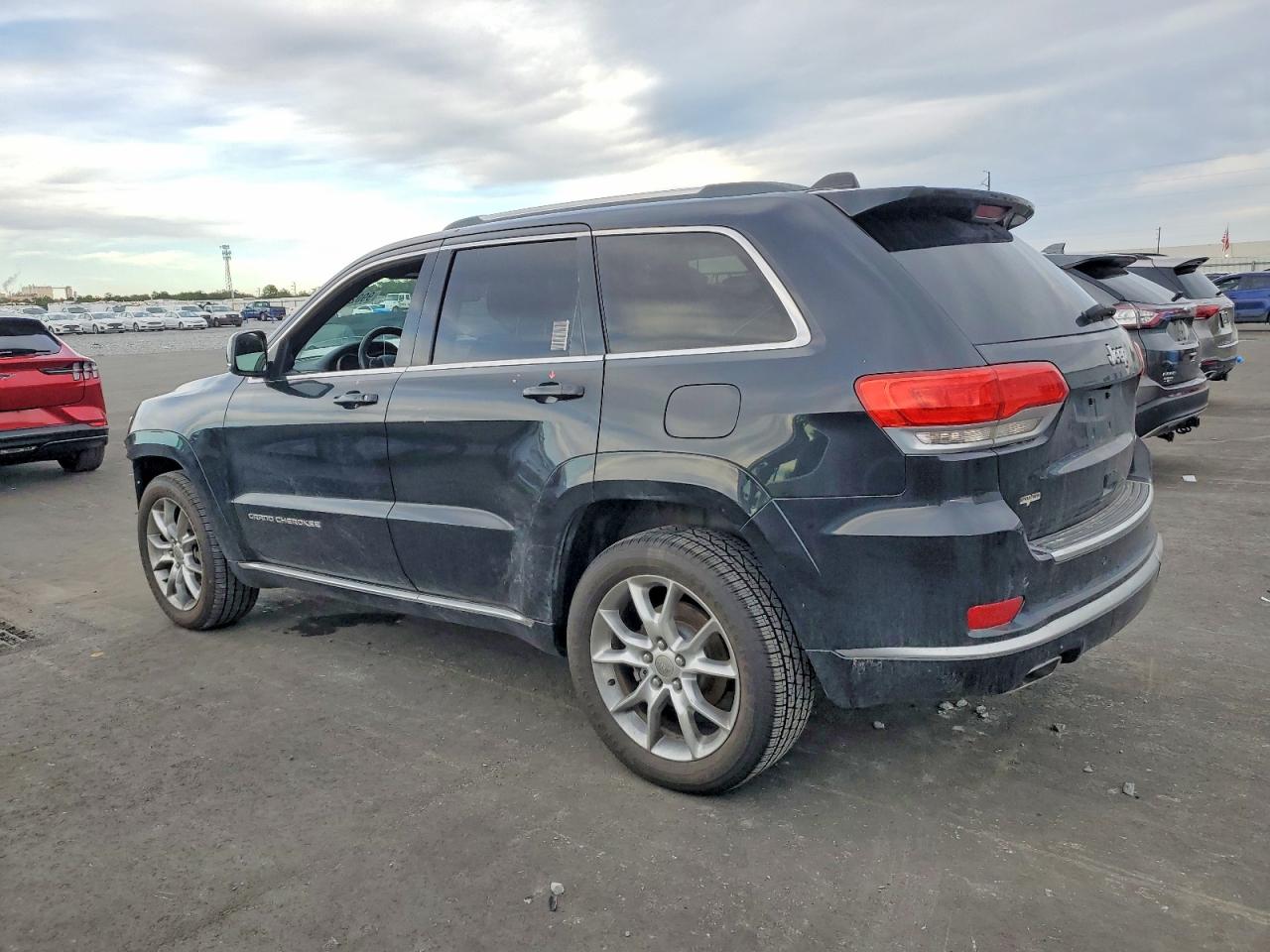 2015 JEEP GRAND CHEROKEE SUMMIT photo 2