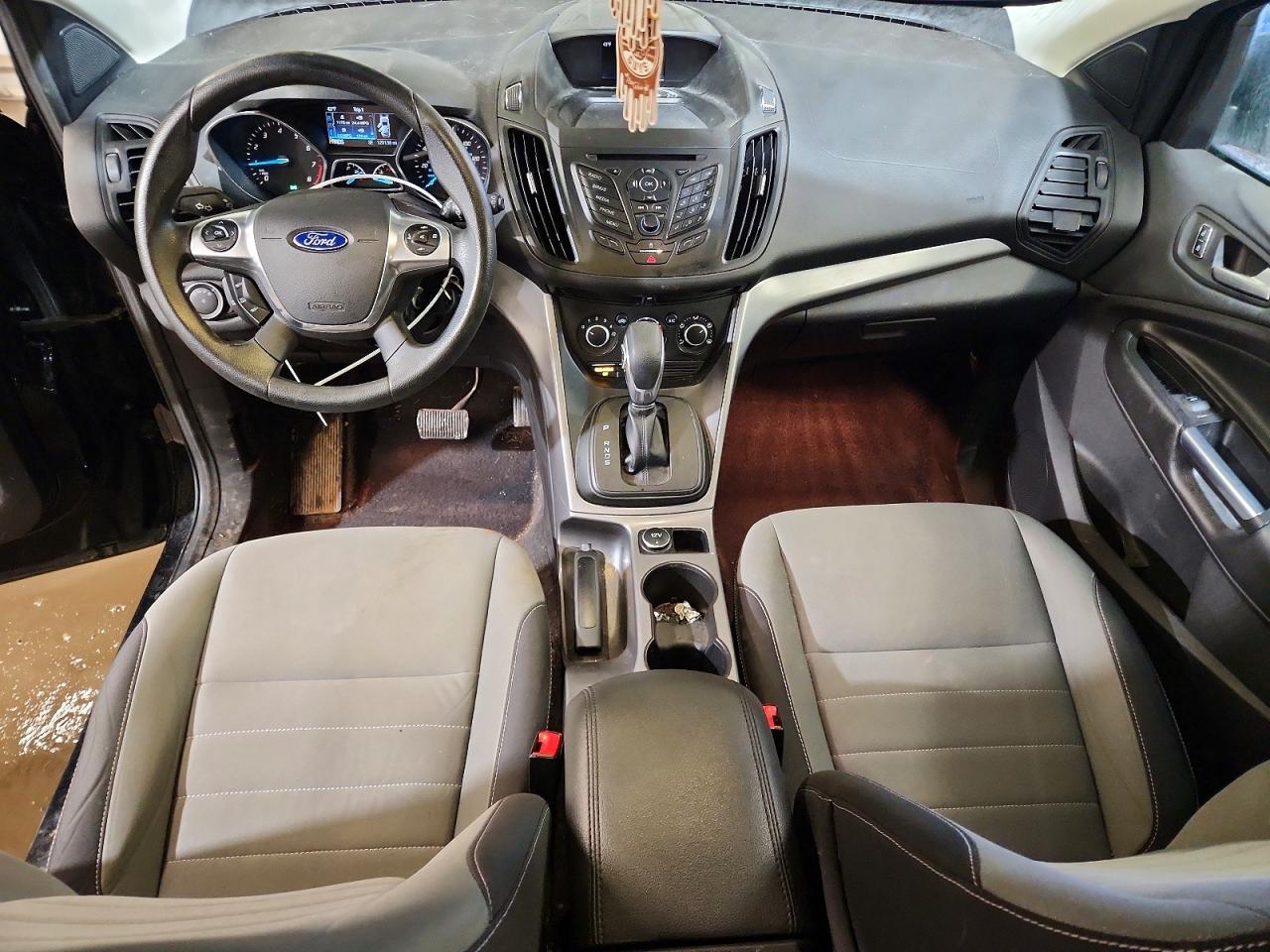 2016 FORD ESCAPE SE photo 8