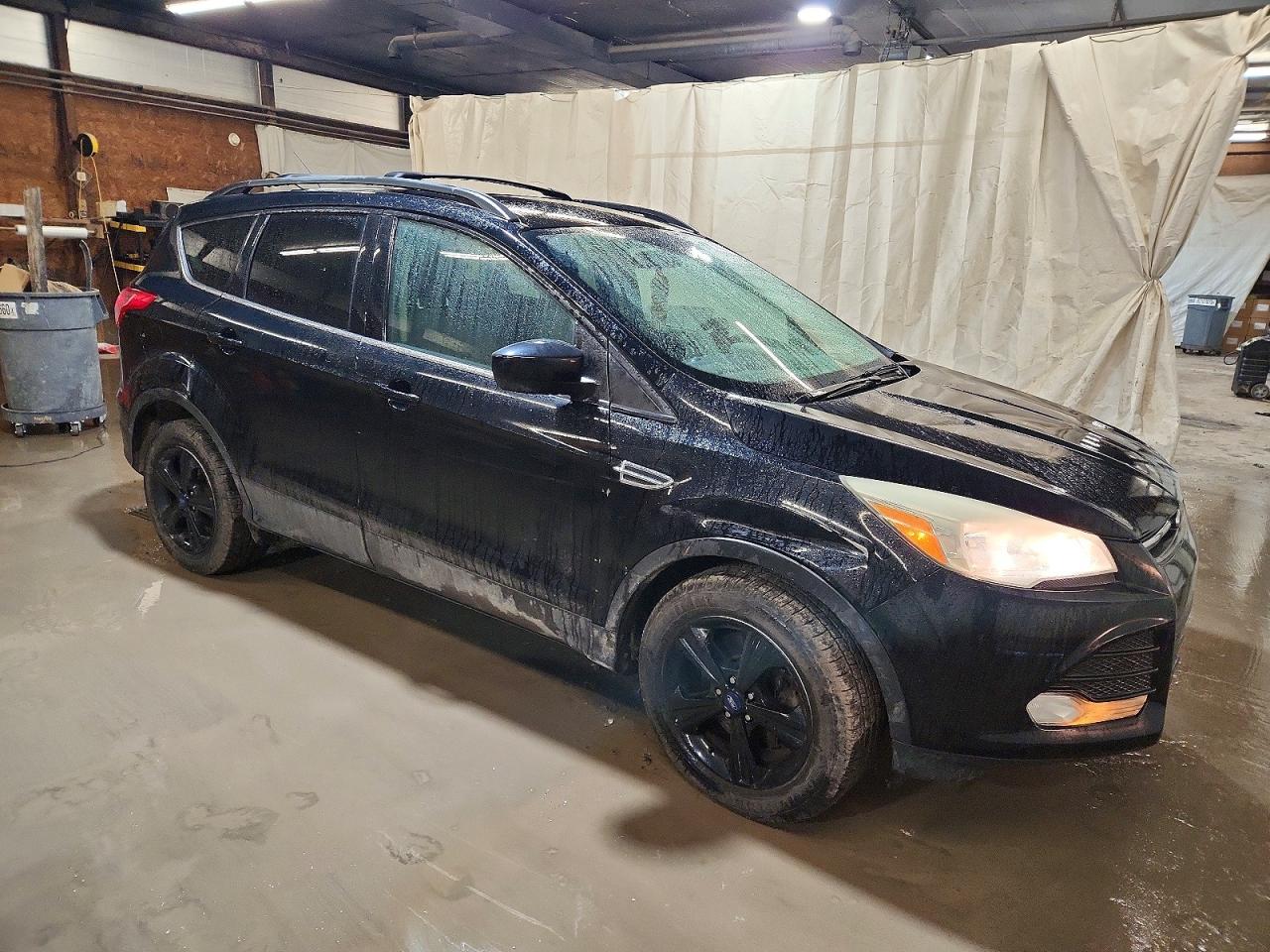 2016 FORD ESCAPE SE photo 4