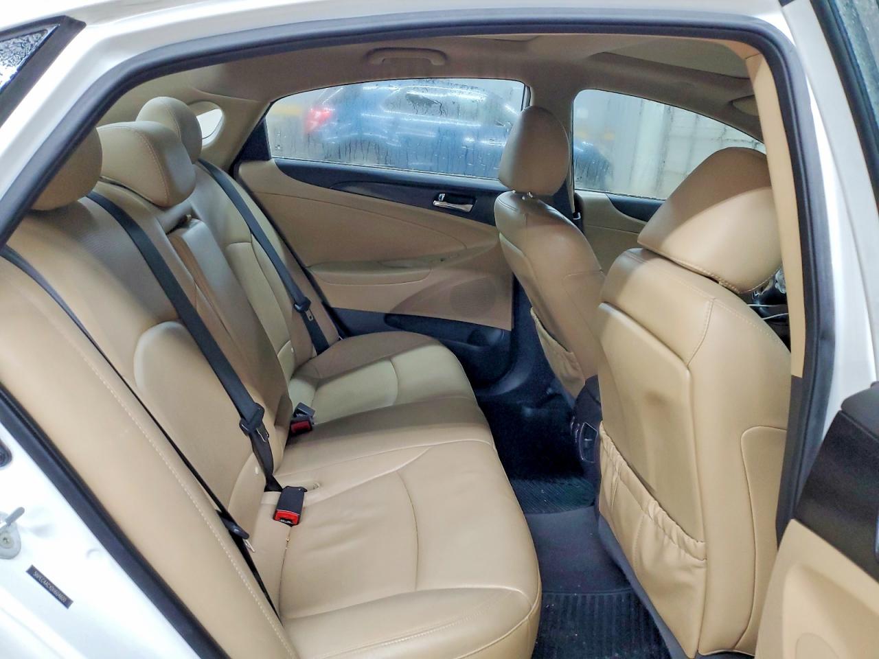 2013 HYUNDAI SONATA SE photo 10