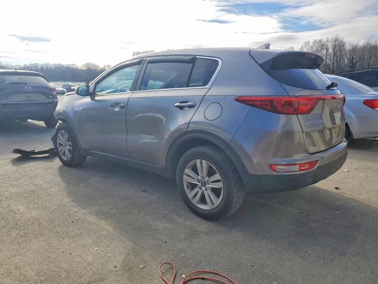 2018 KIA SPORTAGE LX photo 2