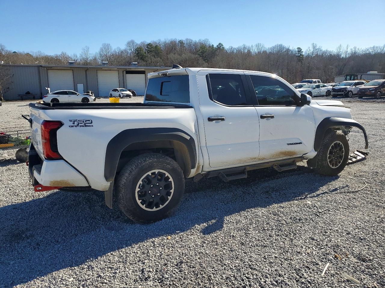 2024 TOYOTA TACOMA DOUBLE CAB photo 3