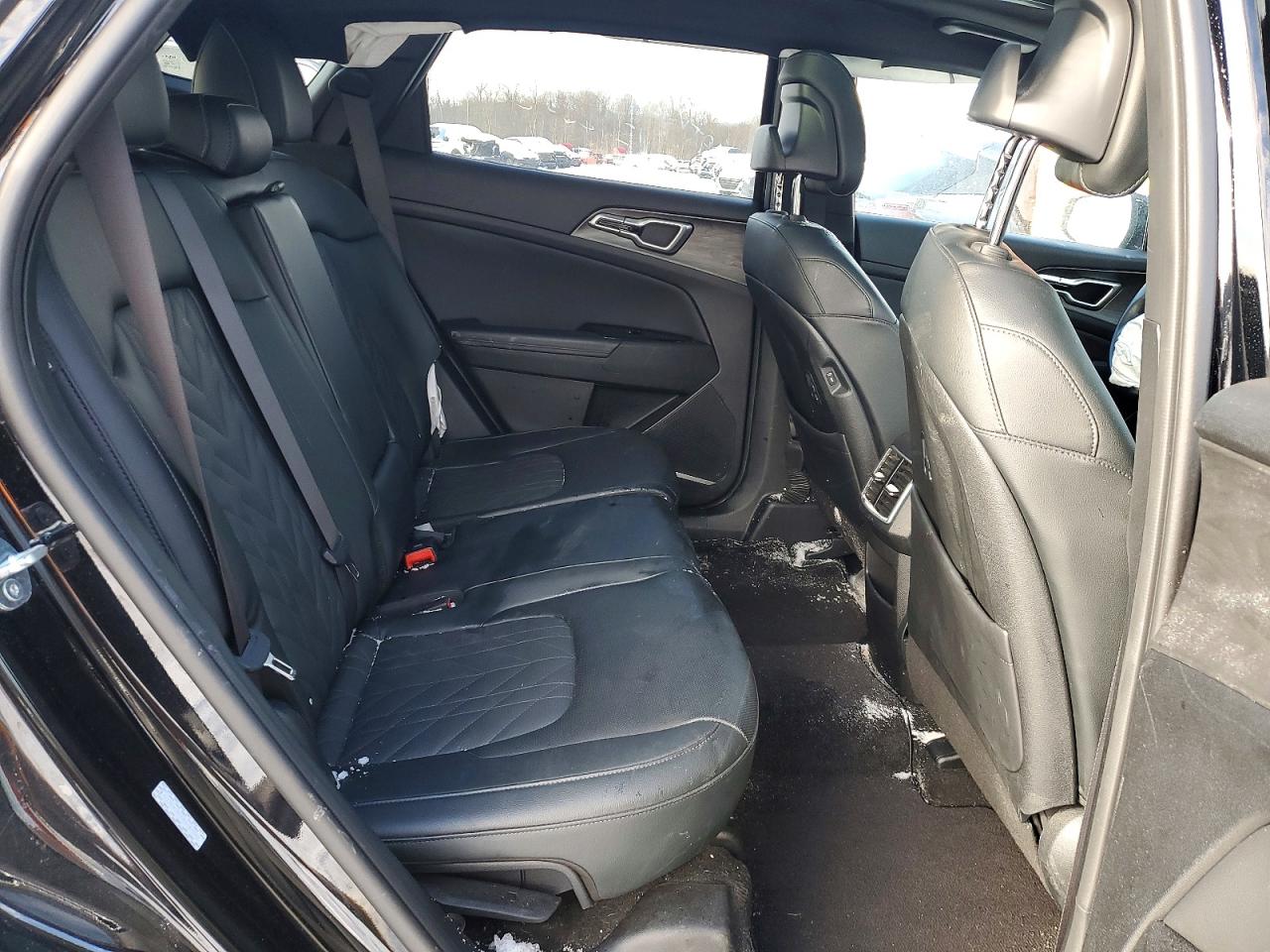 2025 KIA SPORTAGE X LINE photo 31