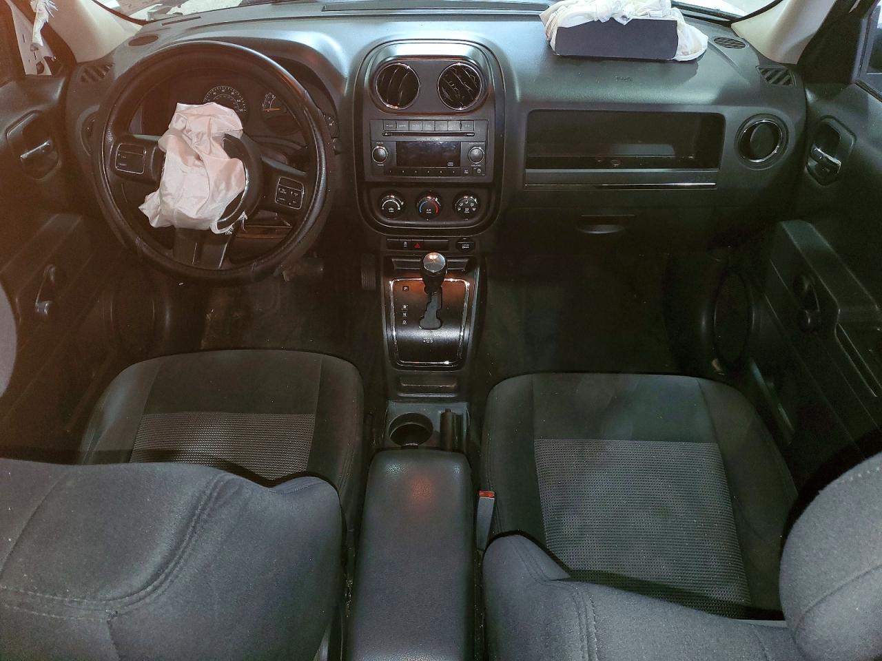 2014 JEEP PATRIOT SPORT photo 8