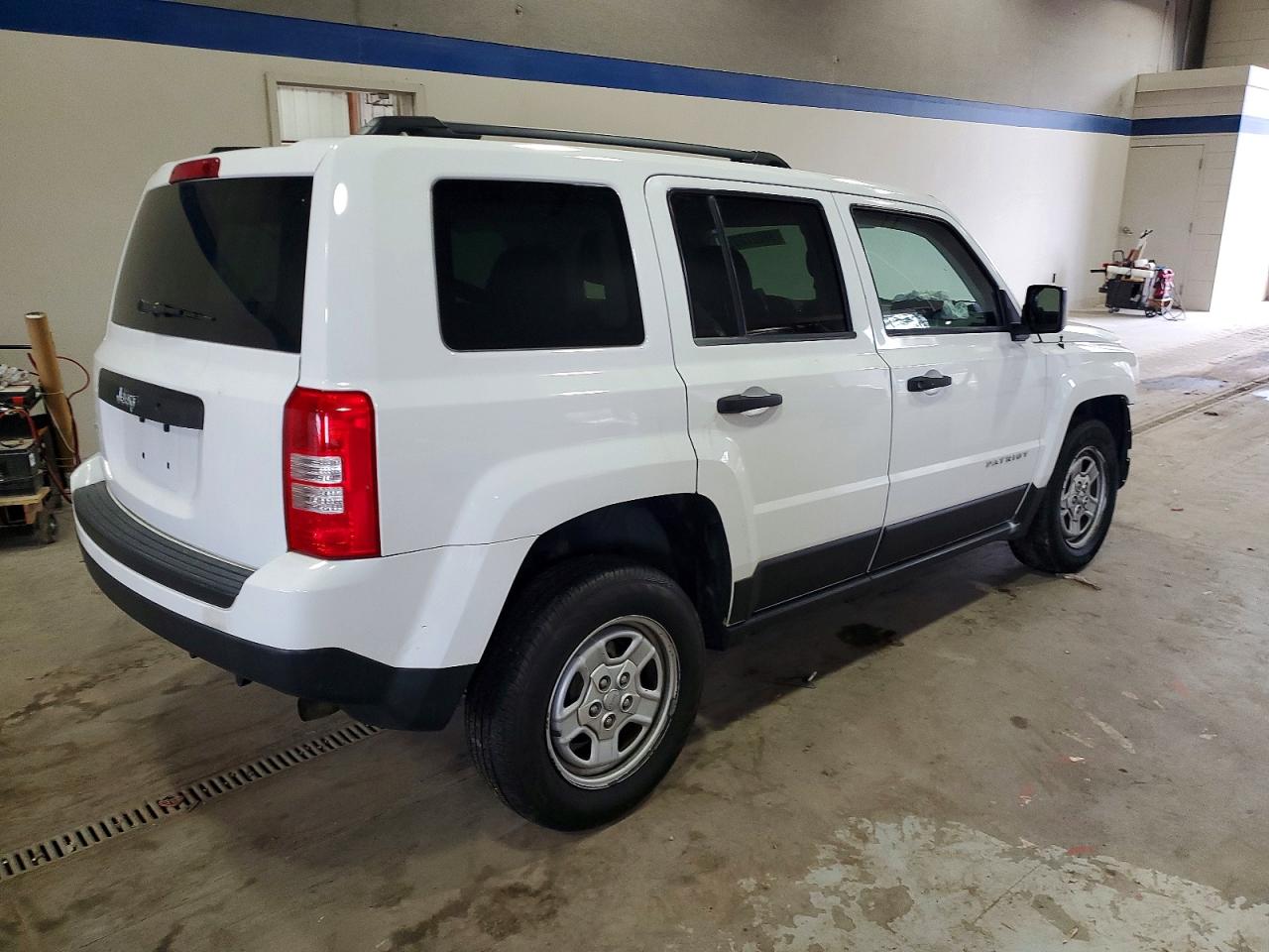 2014 JEEP PATRIOT SPORT photo 3