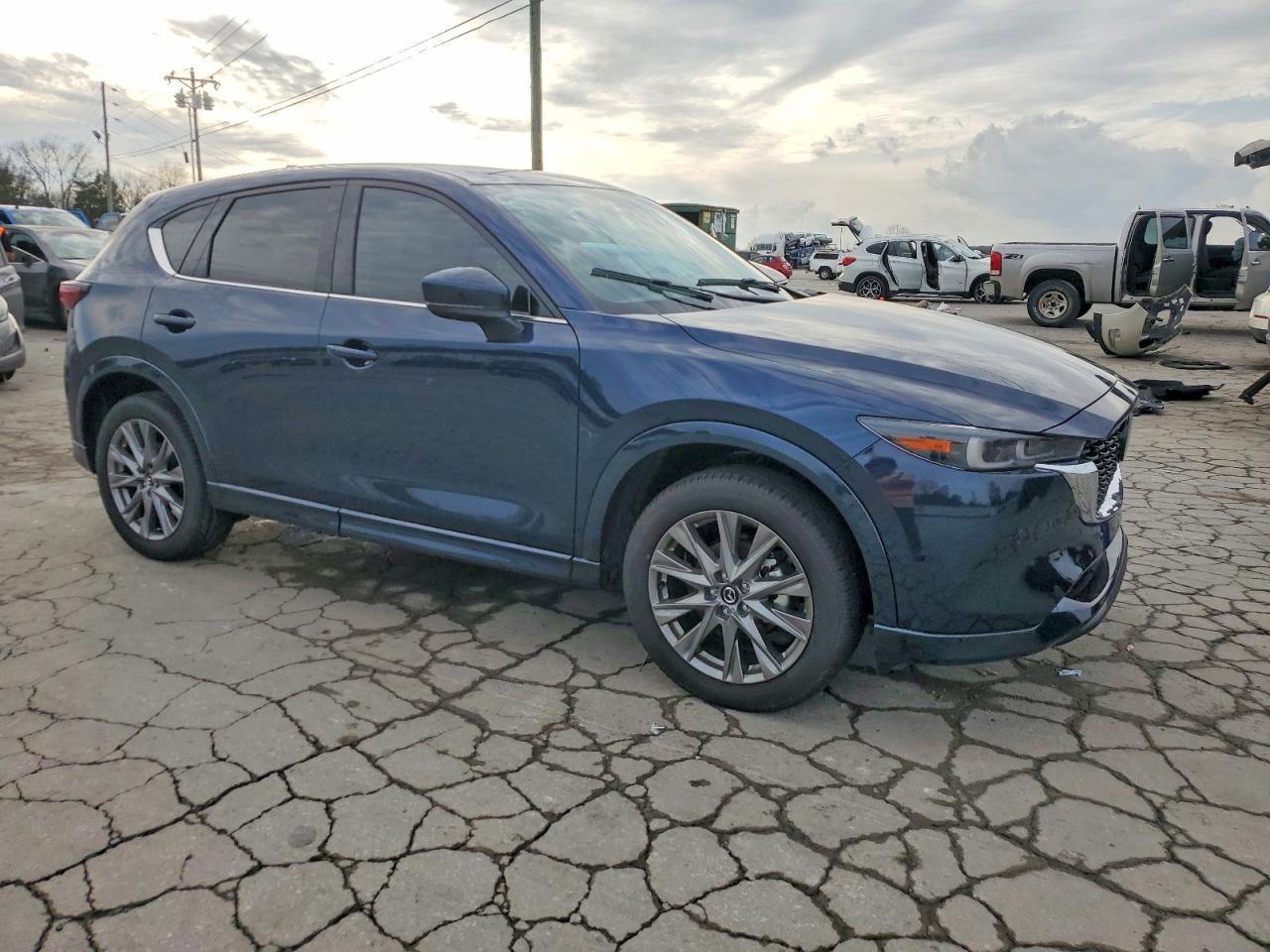 2025 MAZDA CX-5 PREMIUM PLUS photo 4