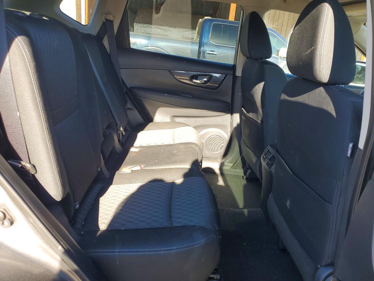 2019 NISSAN ROGUE S photo 11