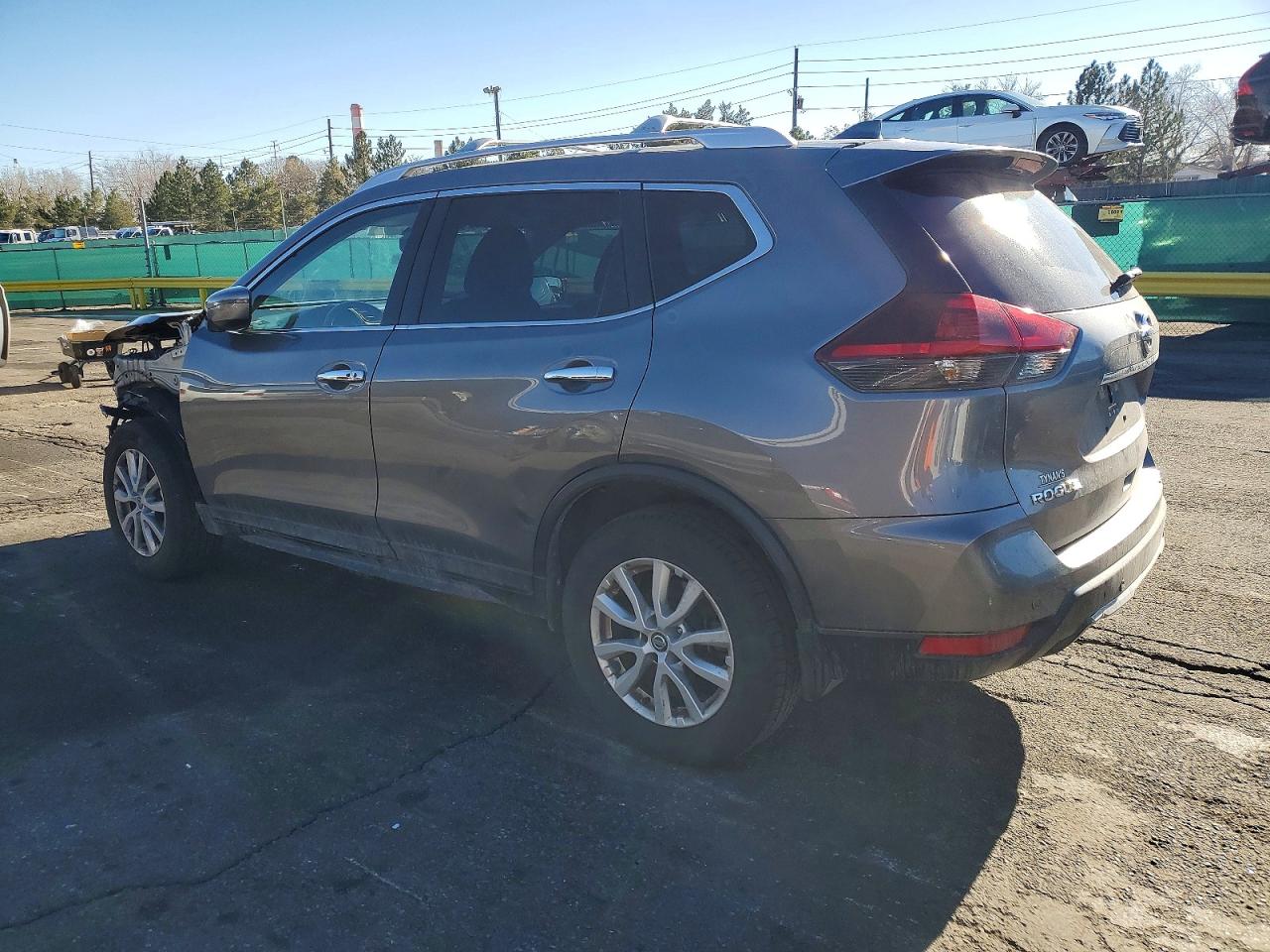 2019 NISSAN ROGUE S photo 2
