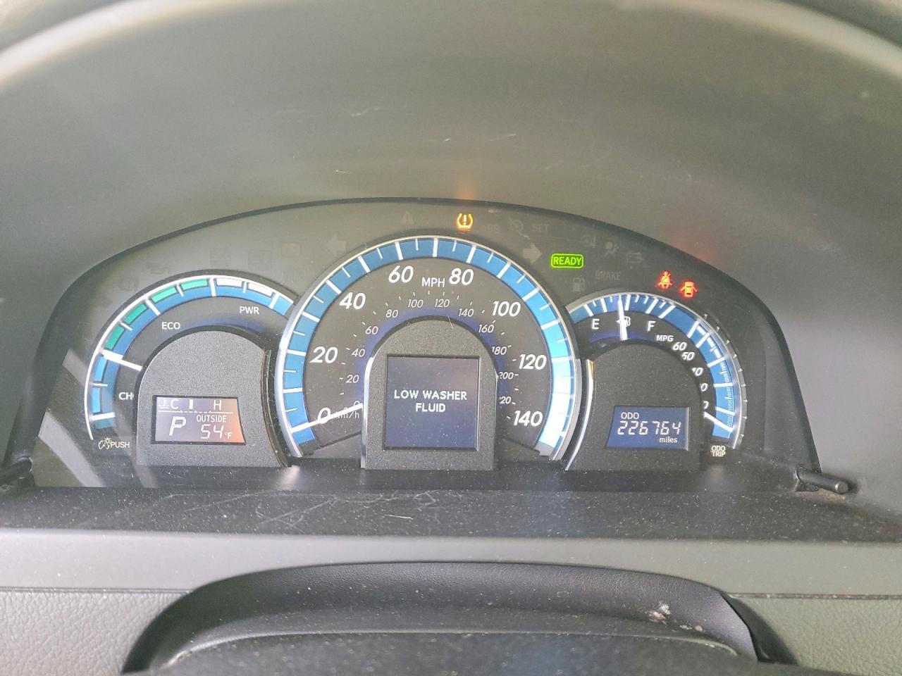 2012 TOYOTA CAMRY HYBRID photo 9