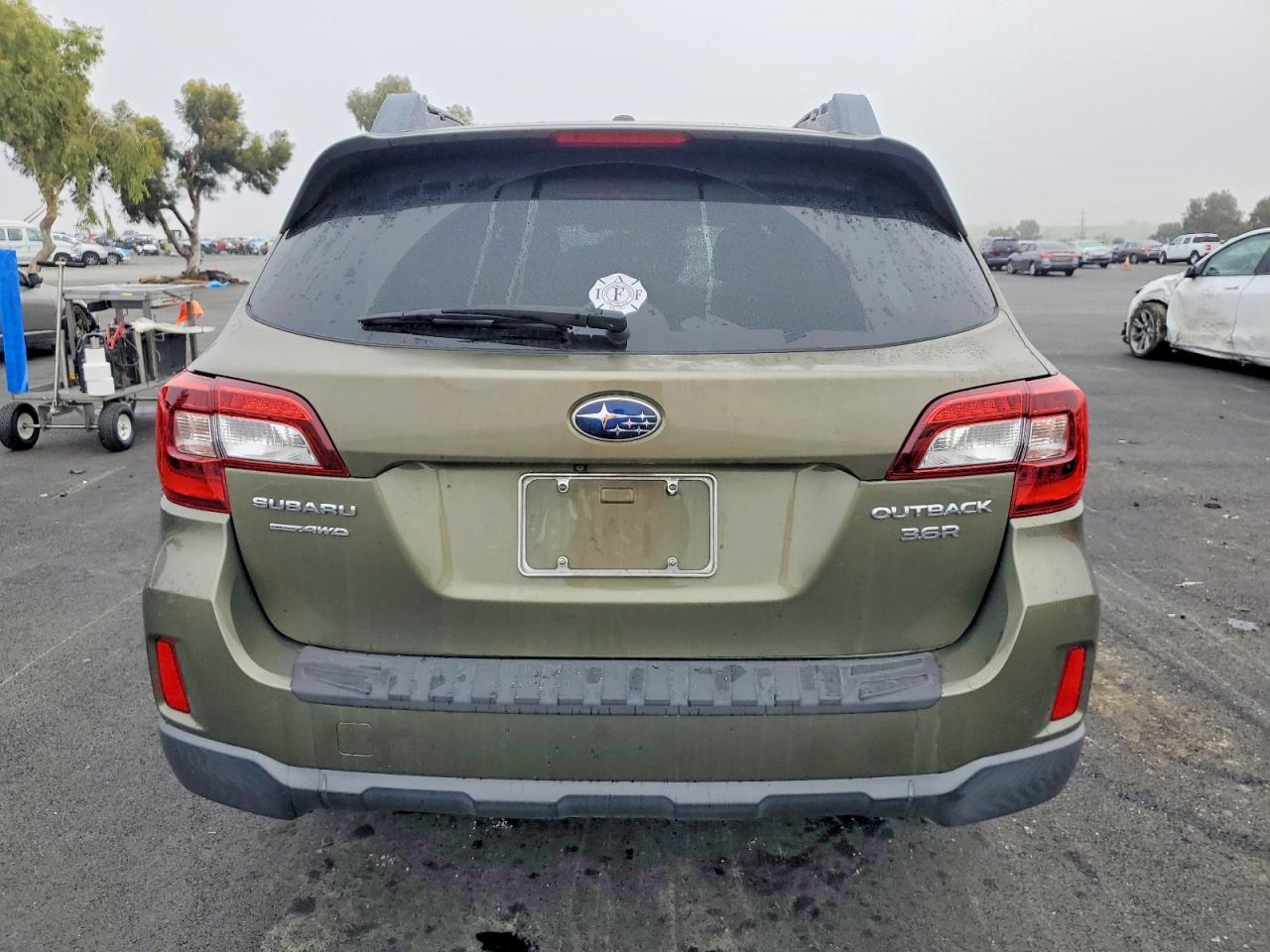 2015 SUBARU OUTBACK 3.6R LIMITED photo 6