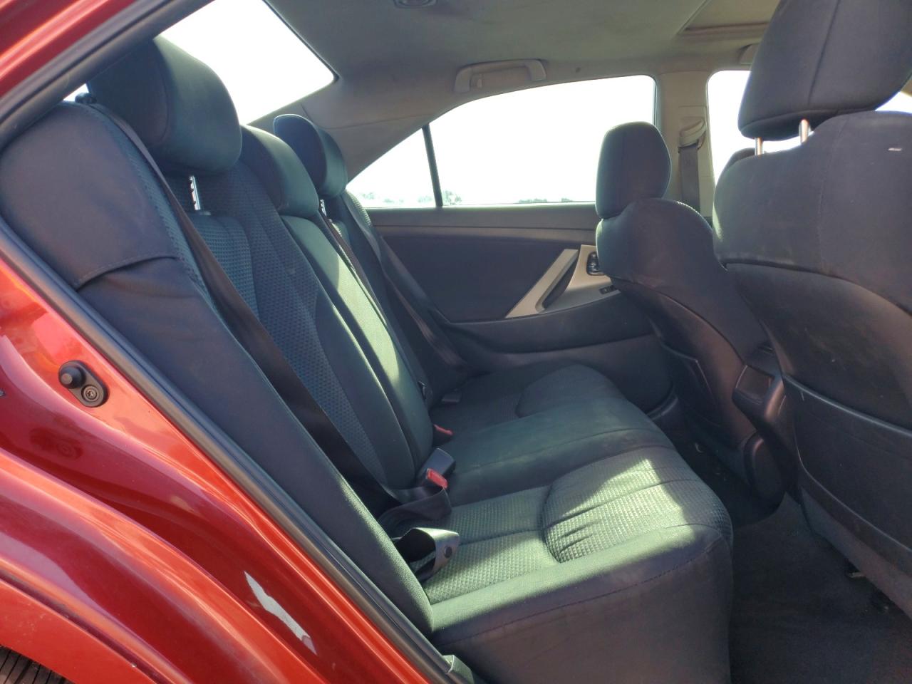 2010 TOYOTA CAMRY BASE photo 10
