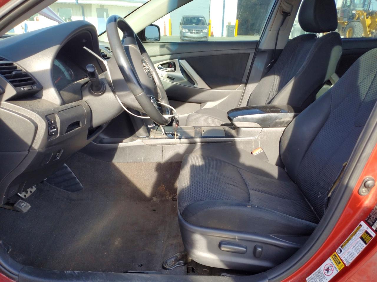 2010 TOYOTA CAMRY BASE photo 7