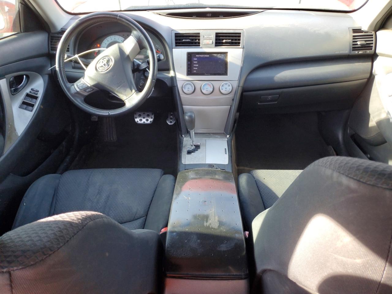 2010 TOYOTA CAMRY BASE photo 8
