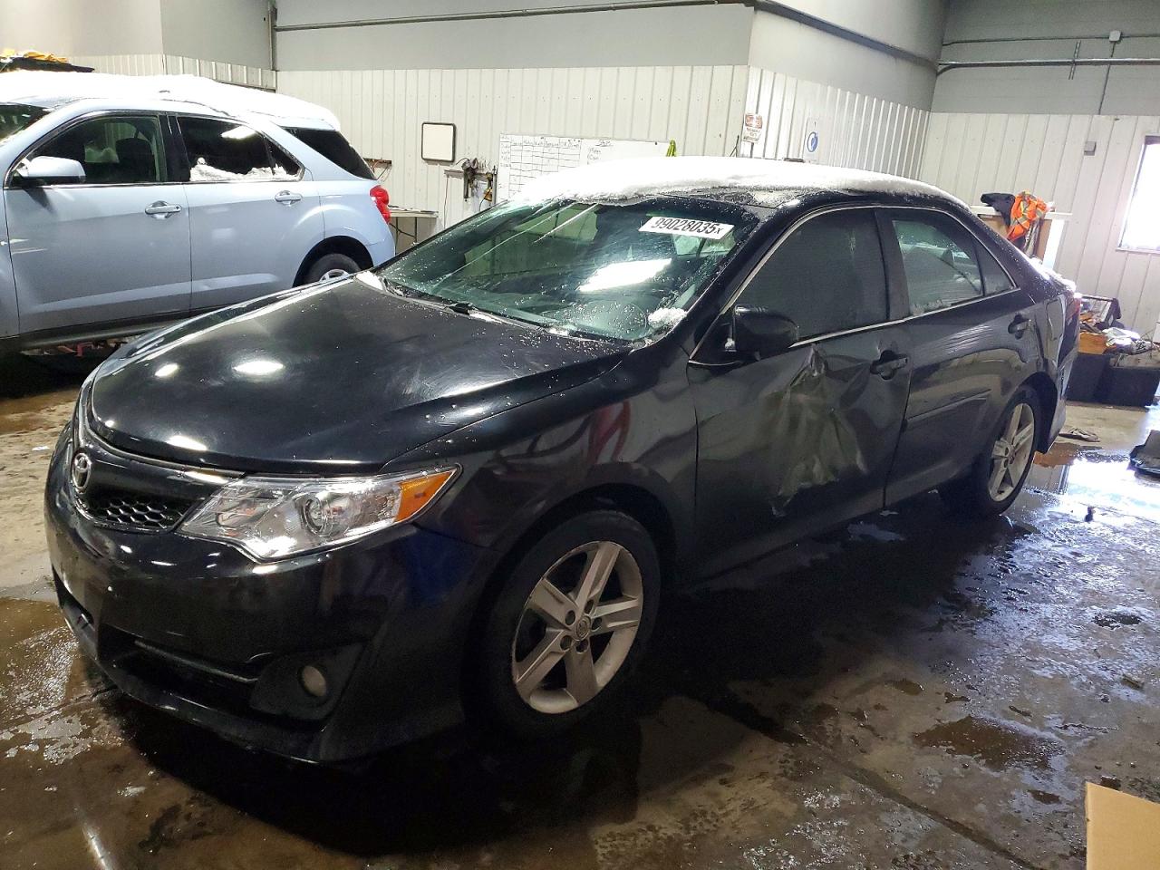 2013 TOYOTA CAMRY