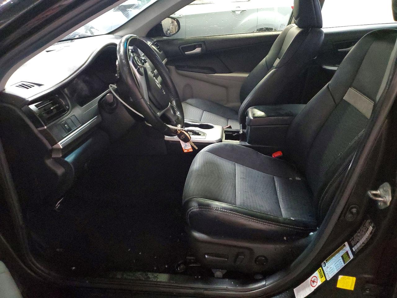 2013 TOYOTA CAMRY L photo 7