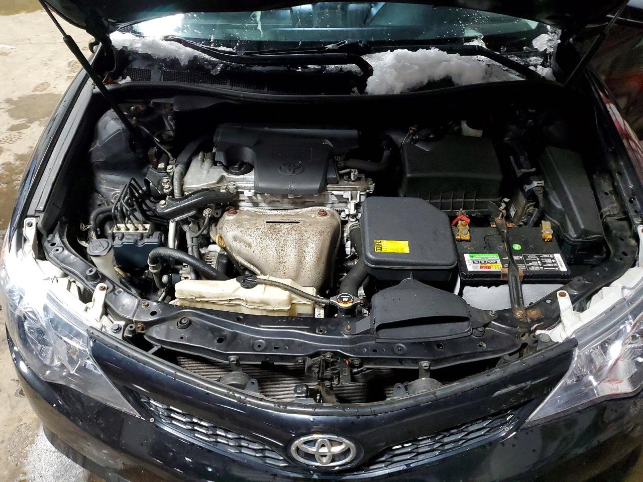 2013 TOYOTA CAMRY L photo 11