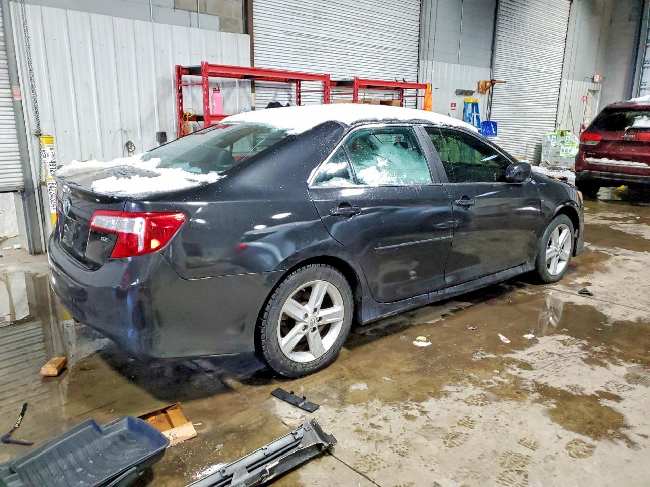 2013 TOYOTA CAMRY L photo 3