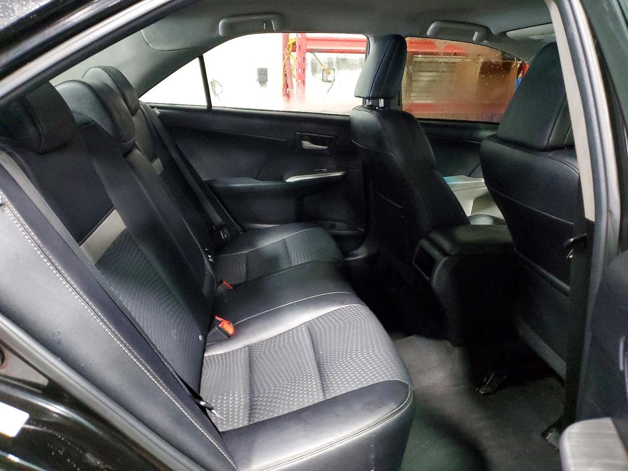 2013 TOYOTA CAMRY L photo 10