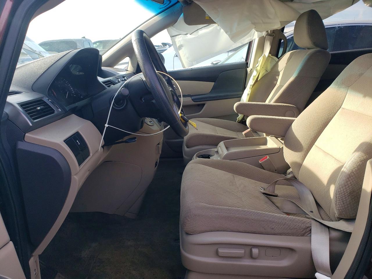 2014 HONDA ODYSSEY LX photo 7