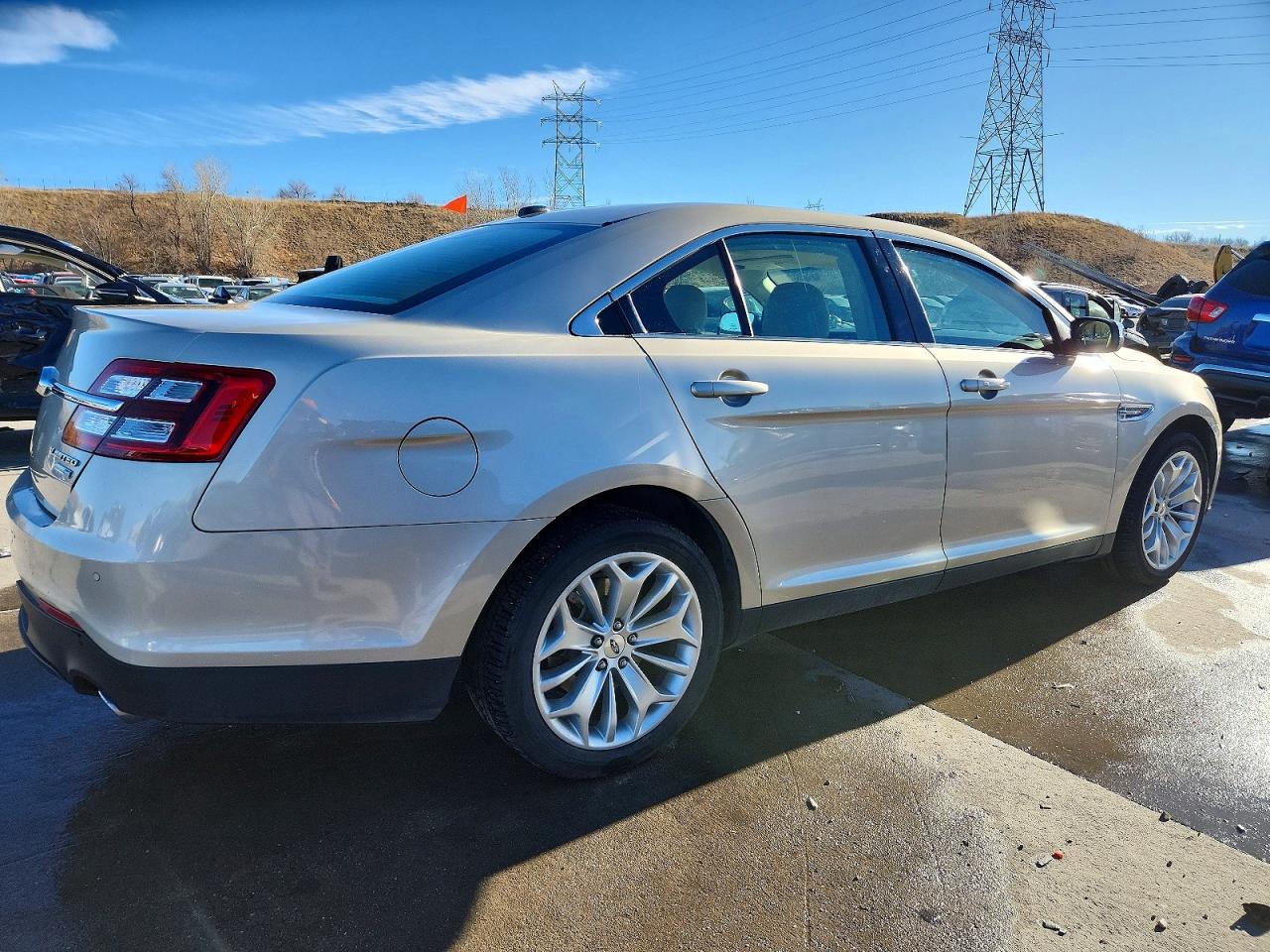 2018 FORD TAURUS LIMITED photo 5