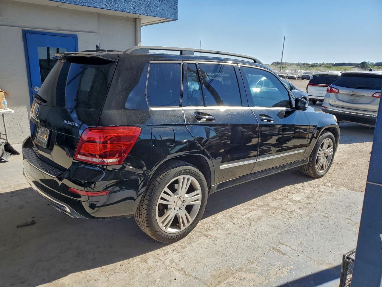 2015 MERCEDES-BENZ GLK 250 BLUETEC photo 3