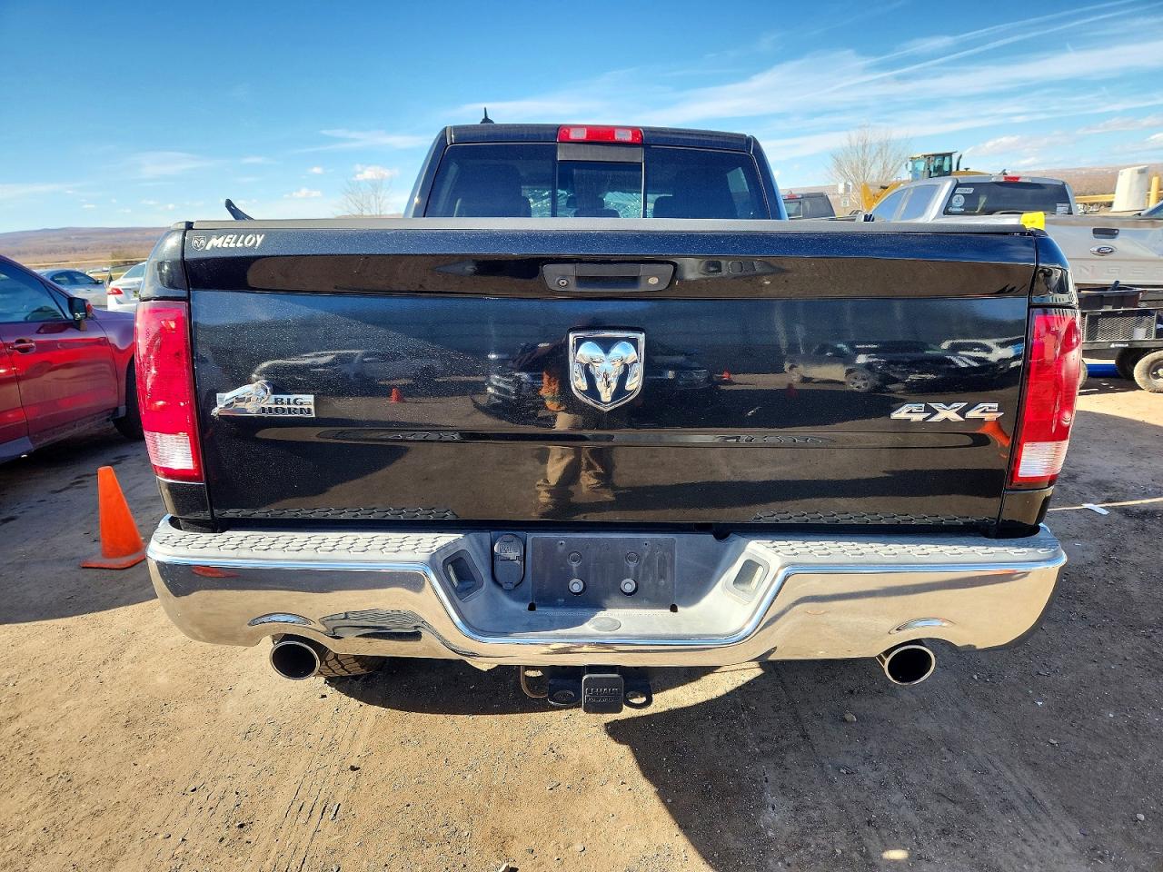 2015 RAM 1500 SLT photo 6