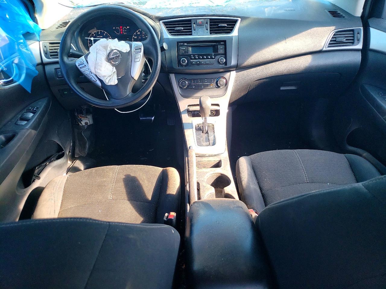 2015 NISSAN SENTRA S photo 8