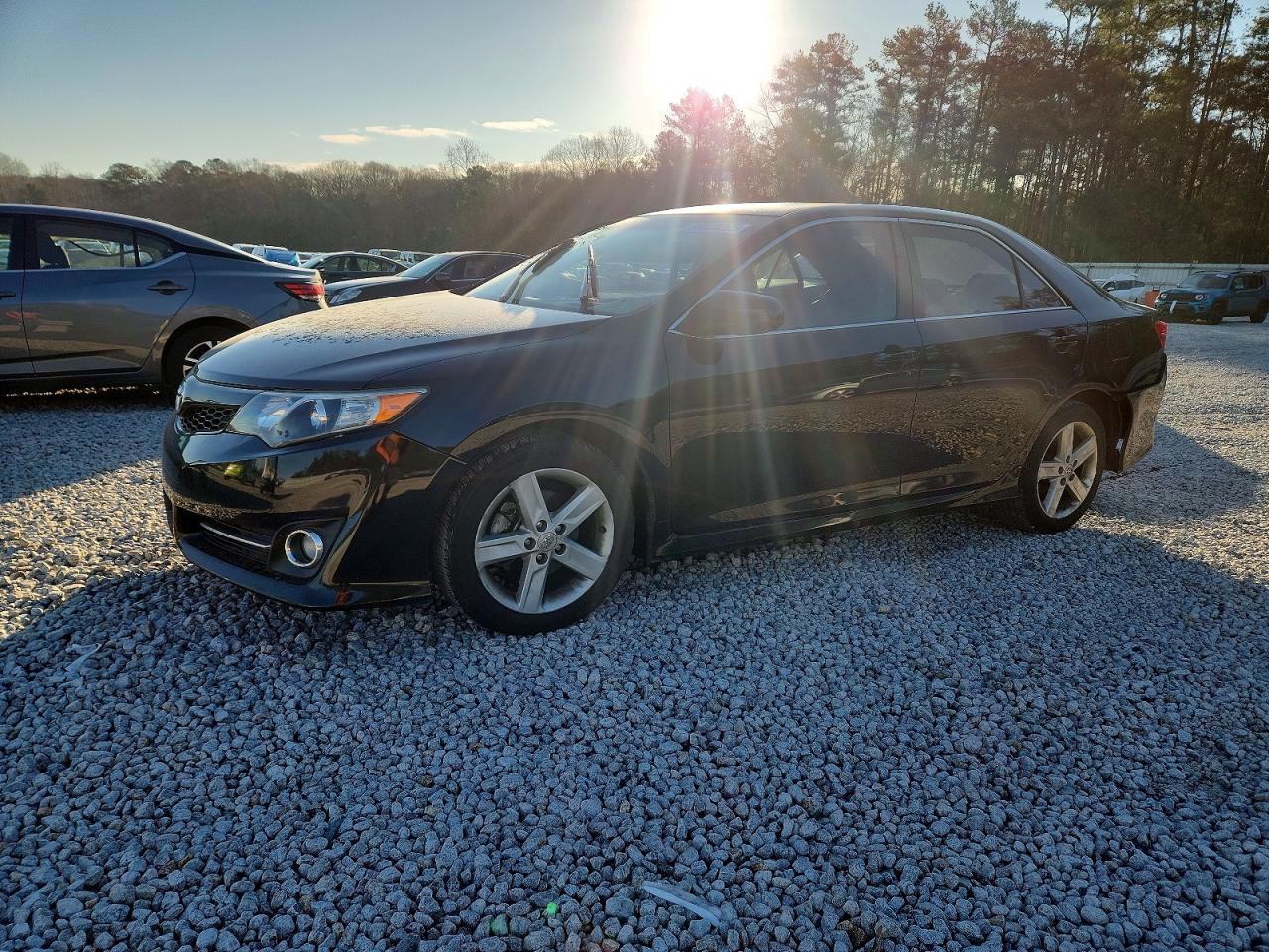 2014 TOYOTA CAMRY