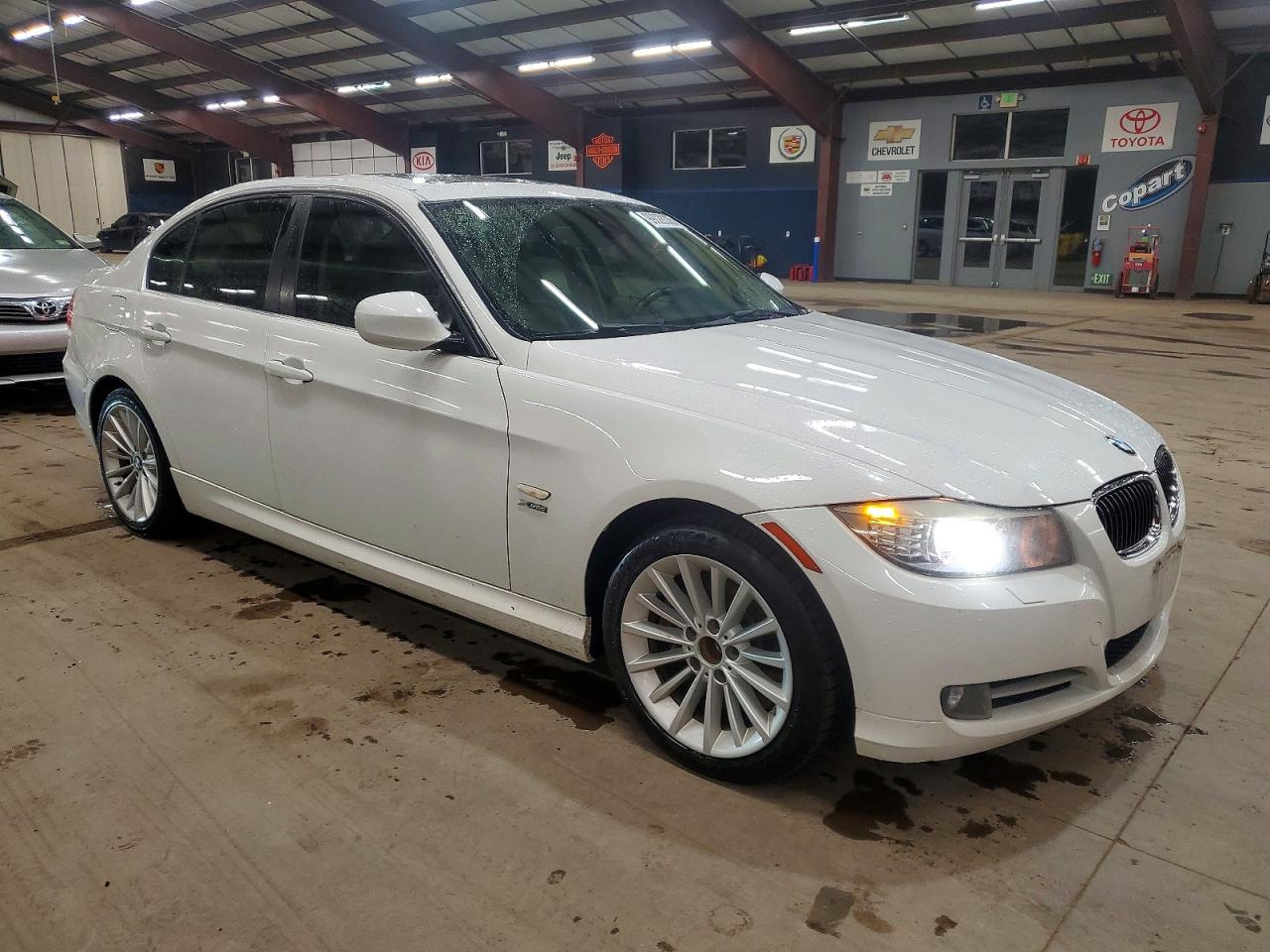 2011 BMW 335 XI photo 4