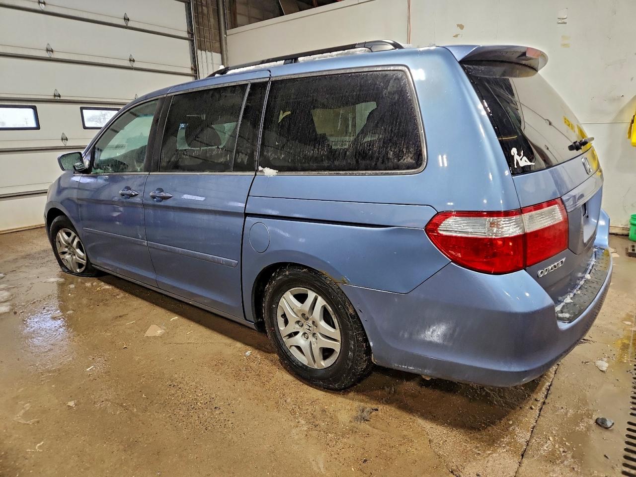 2006 HONDA ODYSSEY EX photo 2