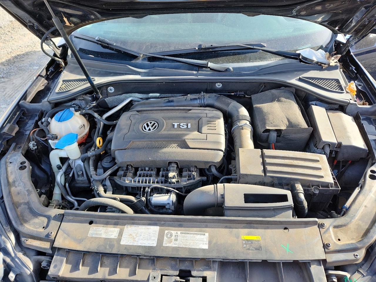 2017 VOLKSWAGEN PASSAT R-LINE photo 11