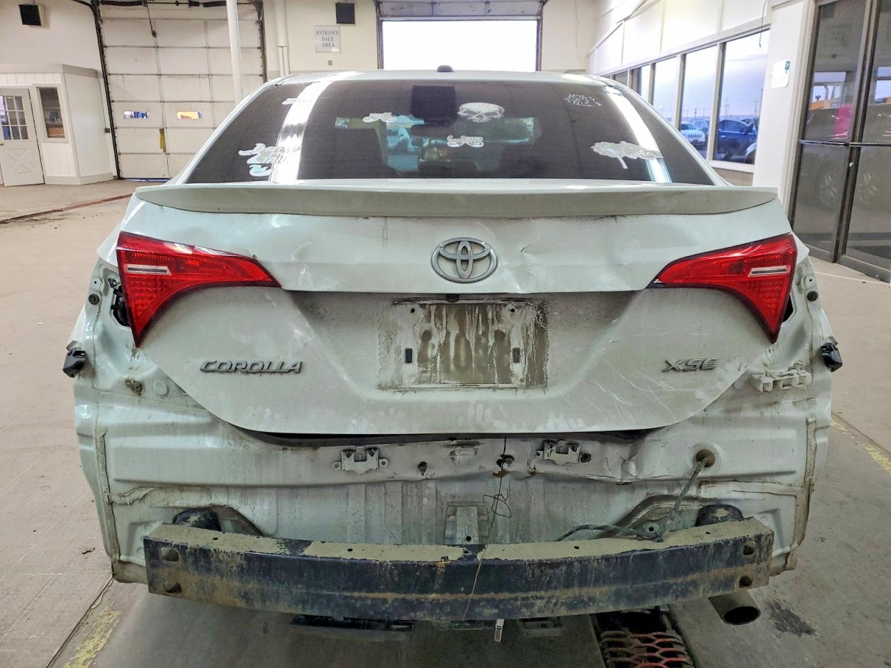 2017 TOYOTA COROLLA L photo 6