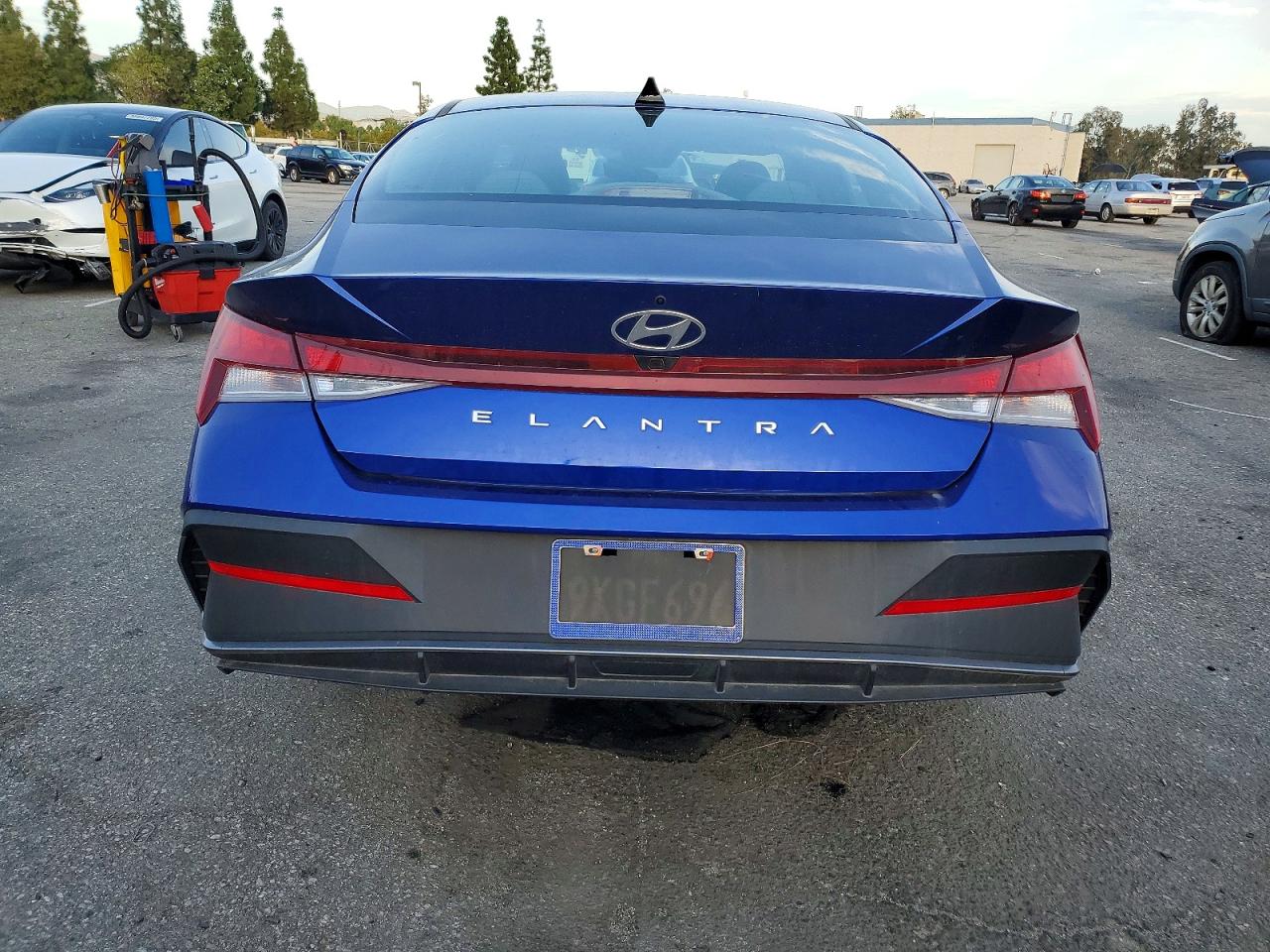 2024 HYUNDAI ELANTRA SEL photo 11