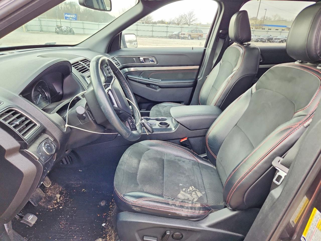 2019 FORD EXPLORER XLT photo 7