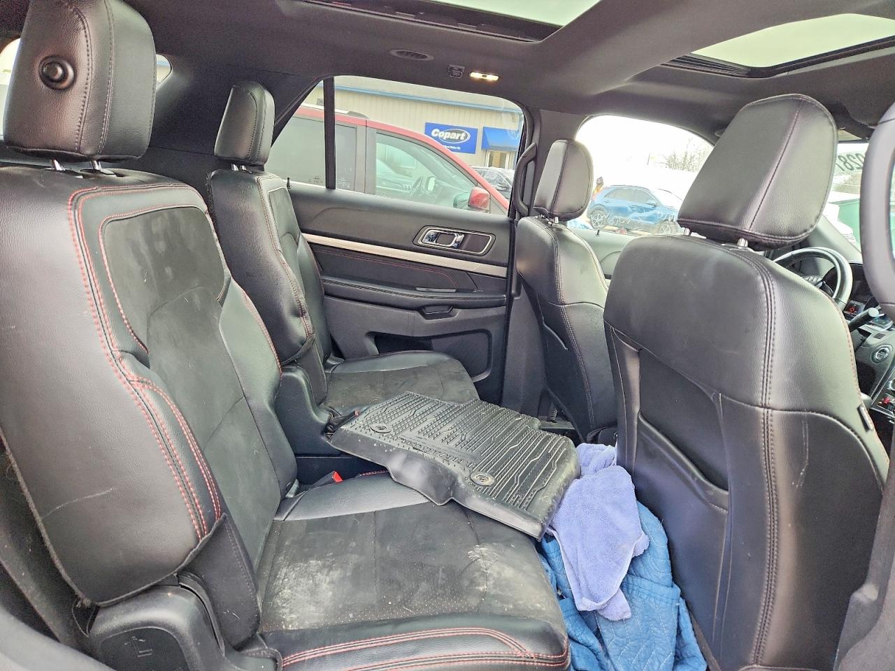 2019 FORD EXPLORER XLT photo 11