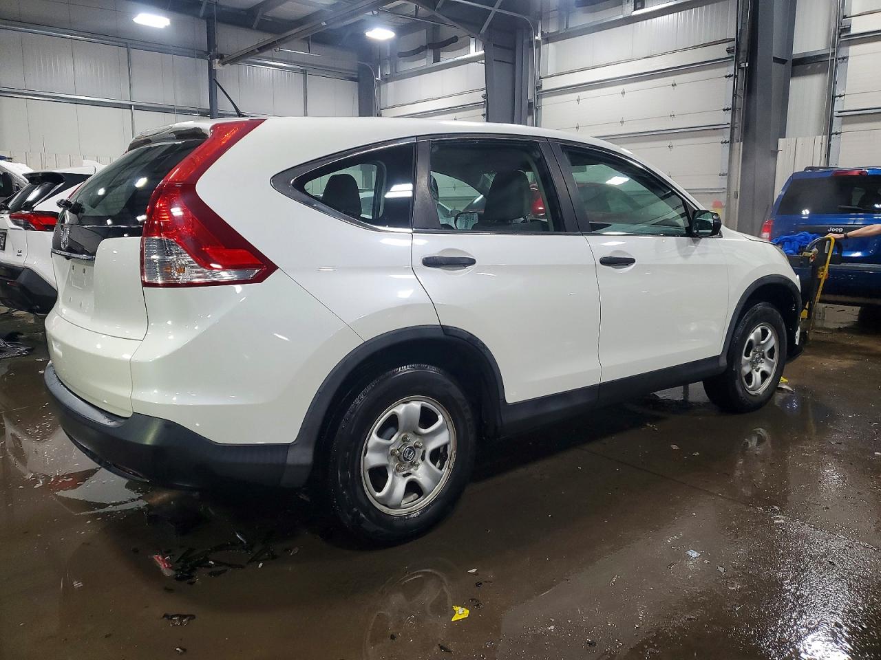 2014 HONDA CR-V LX photo 3