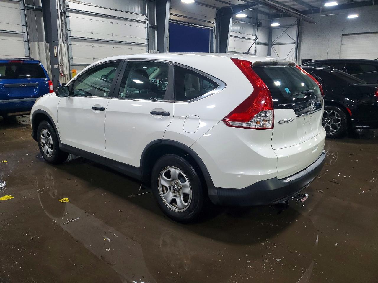 2014 HONDA CR-V LX photo 2