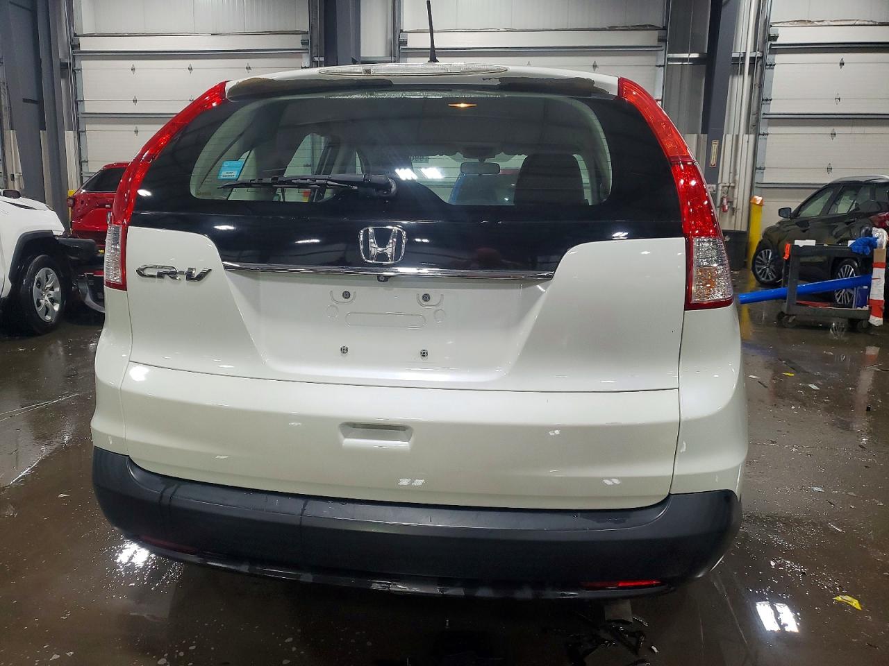 2014 HONDA CR-V LX photo 6