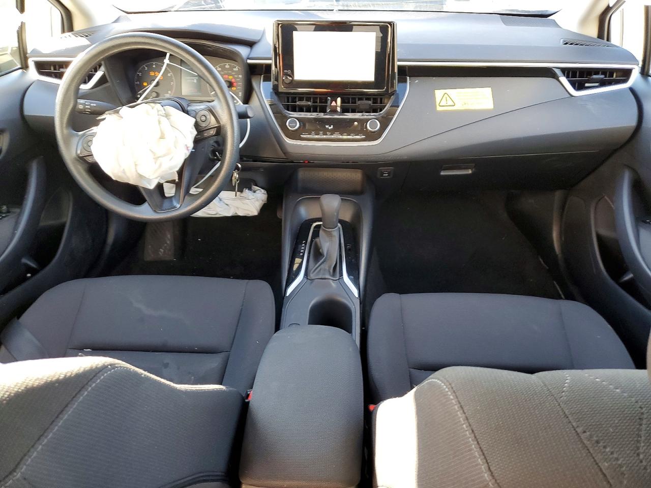2024 TOYOTA COROLLA LE photo 8