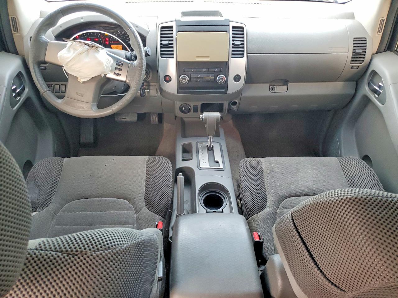 2009 NISSAN FRONTIER CREW CAB SE photo 8