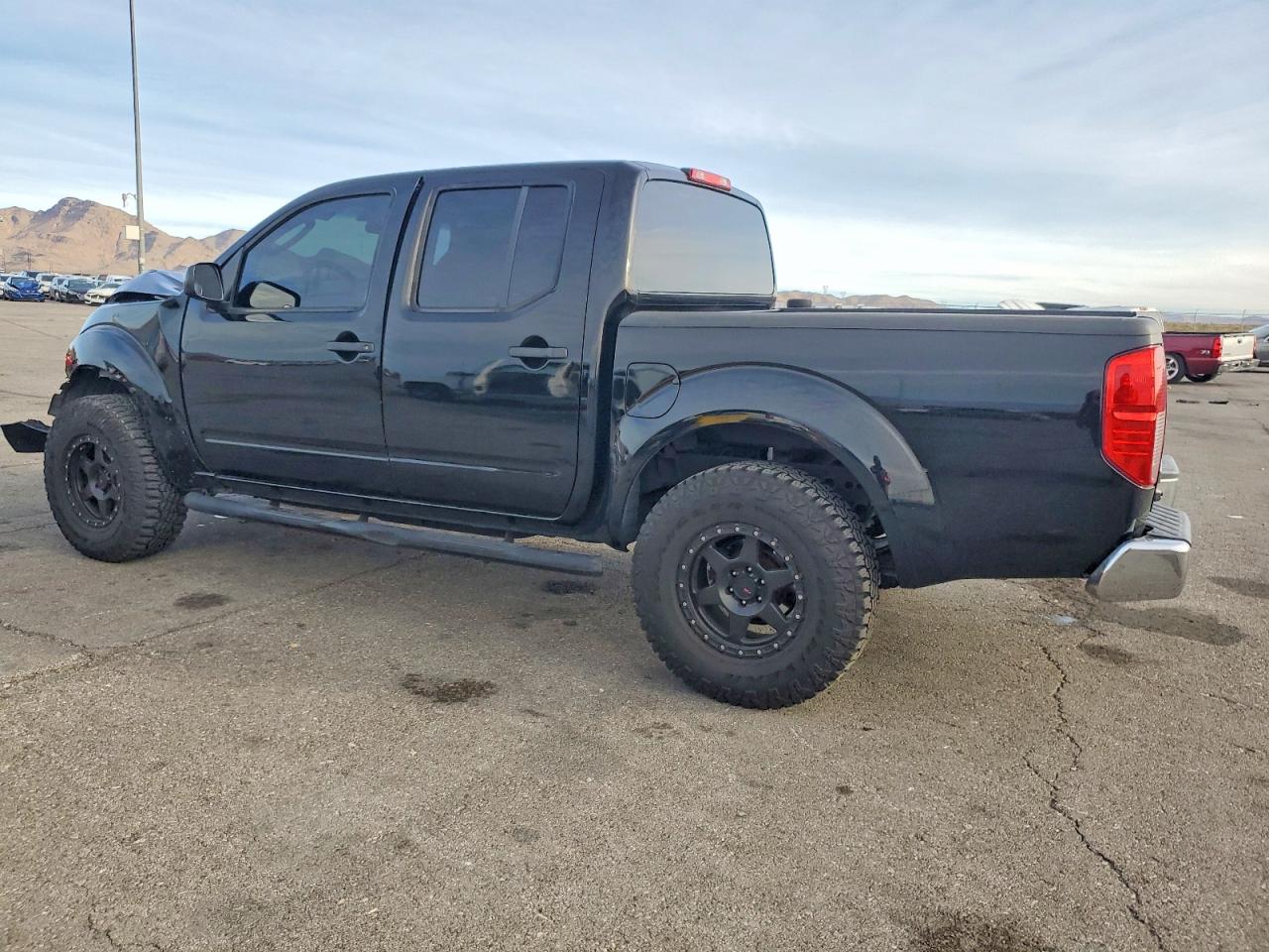 2009 NISSAN FRONTIER CREW CAB SE photo 2