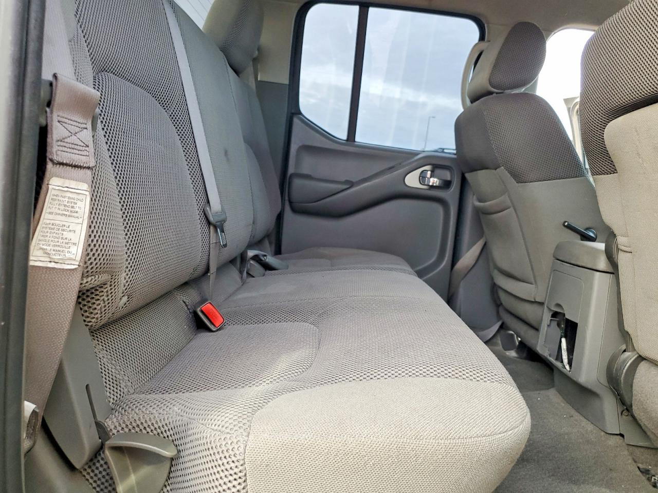 2009 NISSAN FRONTIER CREW CAB SE photo 10