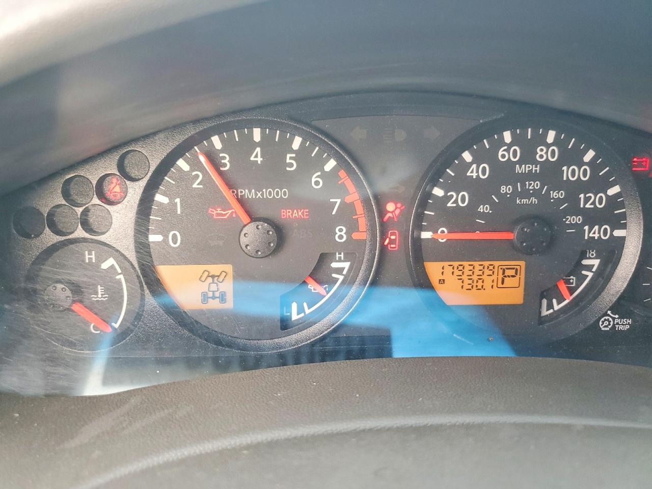 2009 NISSAN FRONTIER CREW CAB SE photo 9