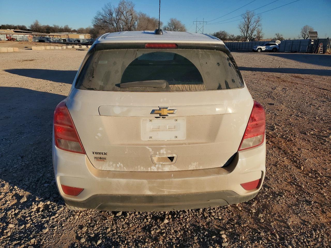 2017 CHEVROLET TRAX LS photo 6