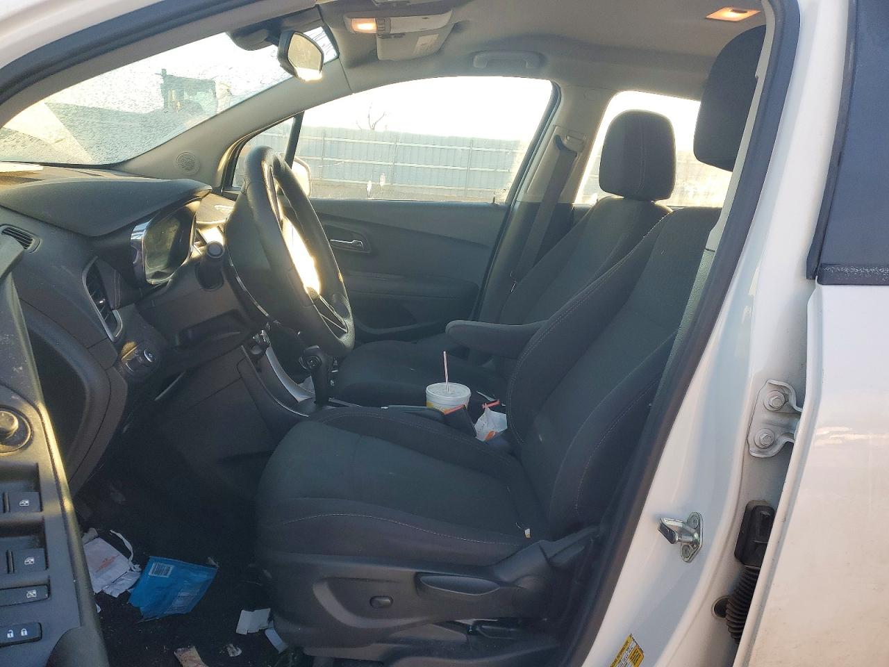 2017 CHEVROLET TRAX LS photo 7