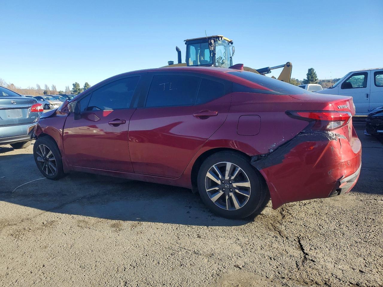 2021 NISSAN VERSA SV photo 2