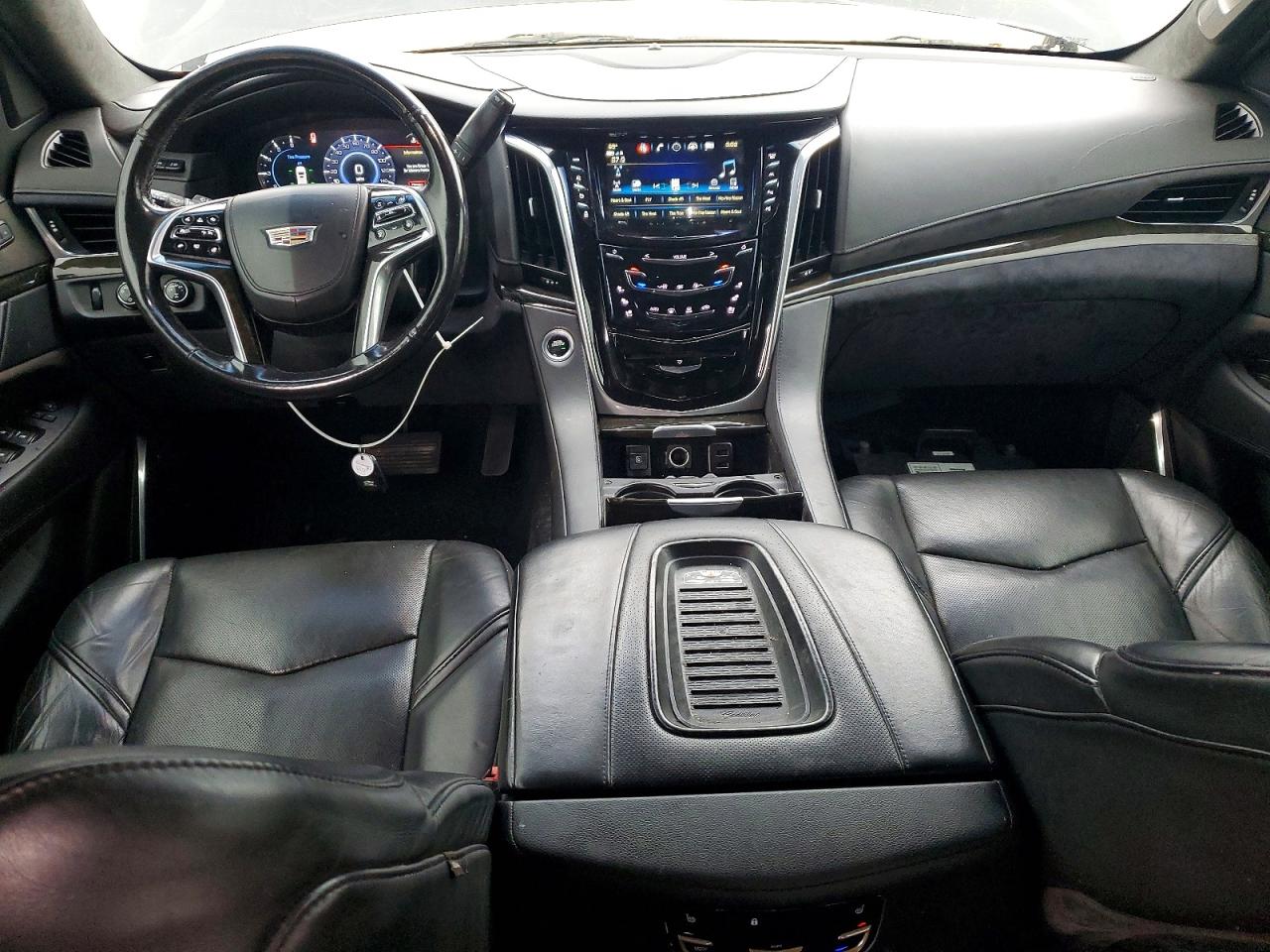 2019 CADILLAC ESCALADE PLATINUM photo 8