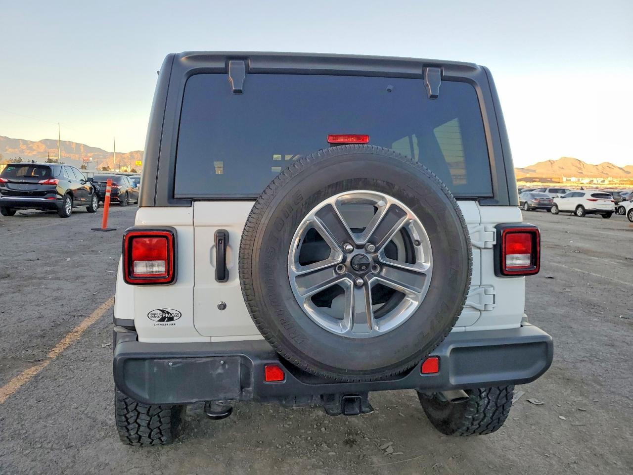 2018 JEEP WRANGLER UNLIMITED SAHARA photo 6