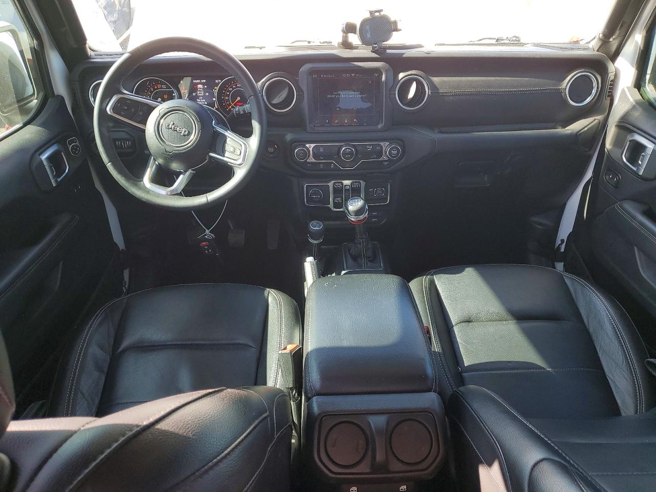 2018 JEEP WRANGLER UNLIMITED SAHARA photo 8
